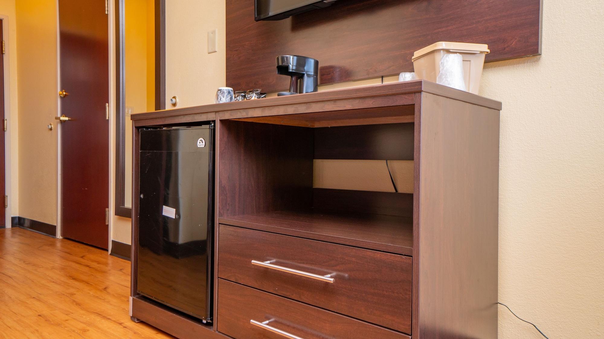 Red Roof Inn & Suites Indianapolis Airport Екстер'єр фото
