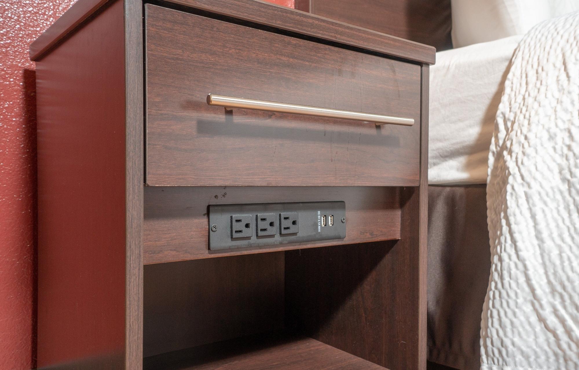 Red Roof Inn & Suites Indianapolis Airport Екстер'єр фото