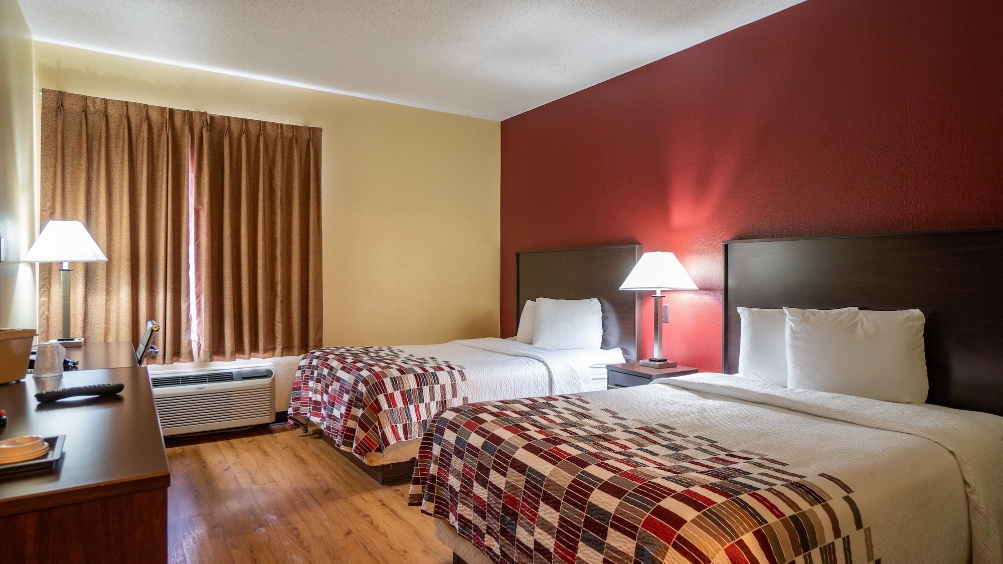 Red Roof Inn & Suites Indianapolis Airport Екстер'єр фото