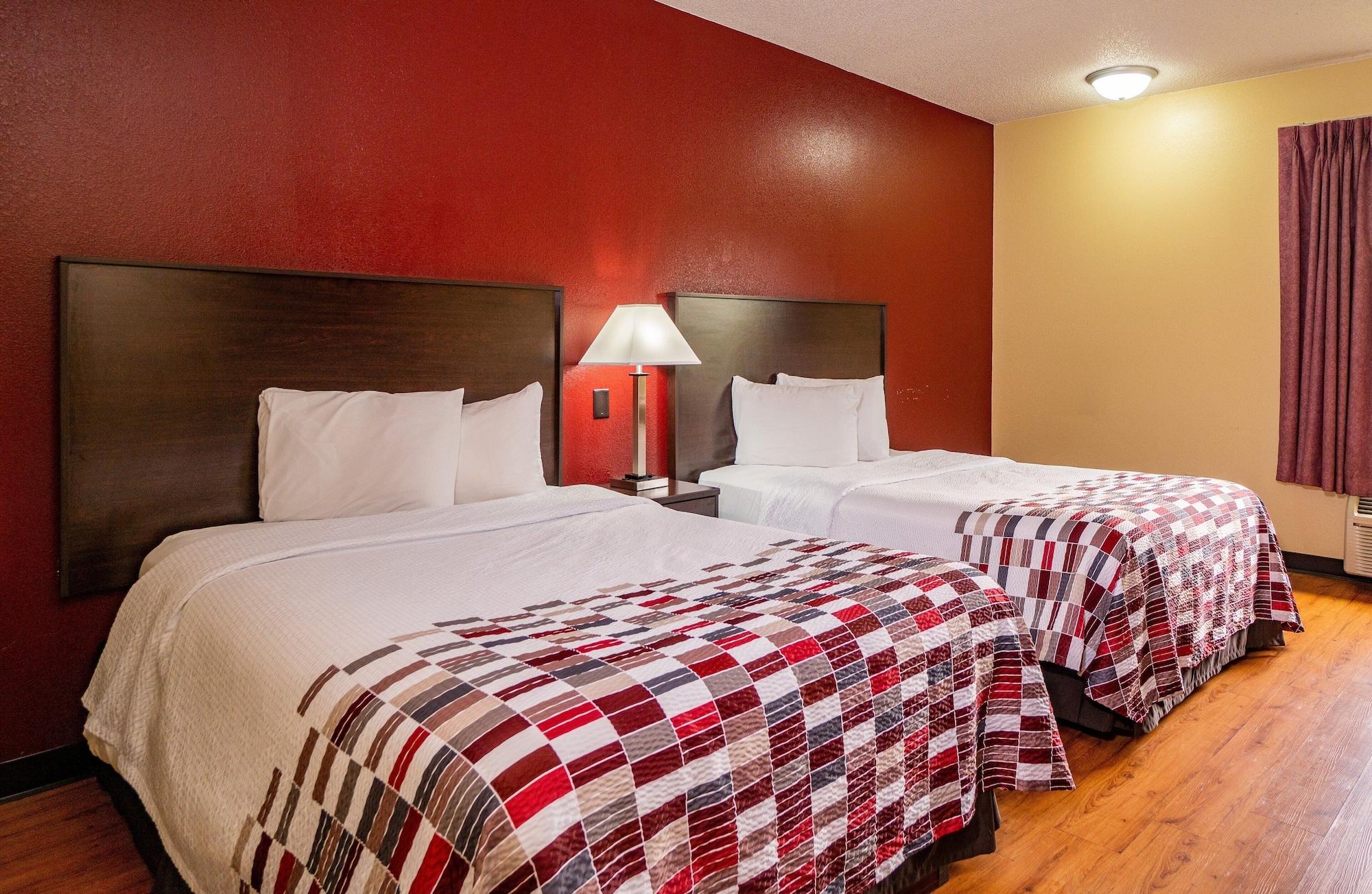 Red Roof Inn & Suites Indianapolis Airport Екстер'єр фото